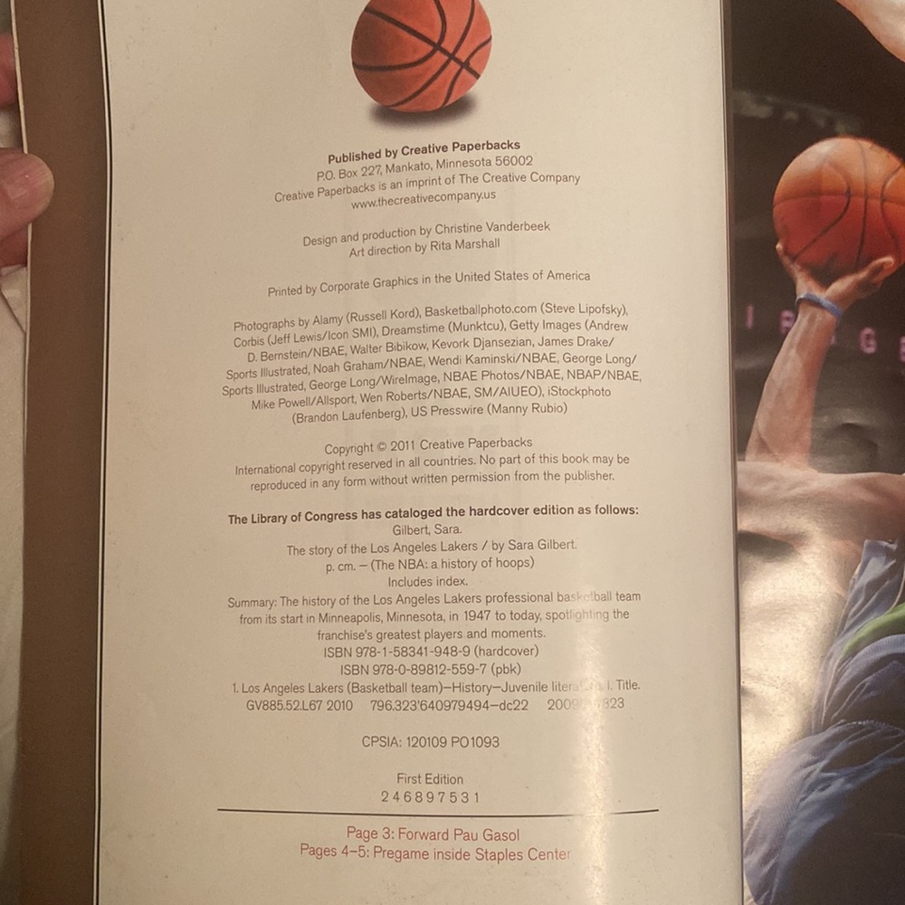 Basketball paperback - Picture 3 of 5